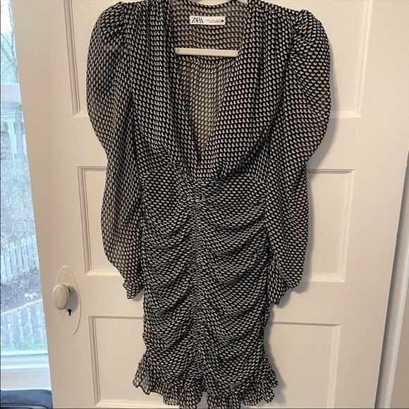 Zara Mini Ruffle Dress - Picture 4 of 6